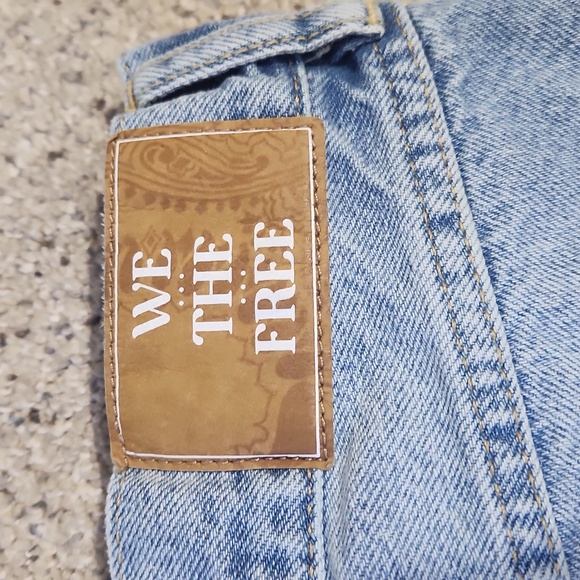 New We The Free Big Sur Coast boyfriend short Button Up Fly Women's size 25 - Picture 12 of 14
